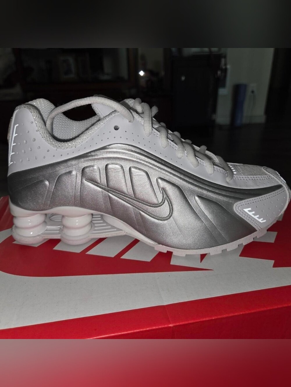 Nike Shocks 5Y OR 6.5W Silver &WHITE Sneakers
